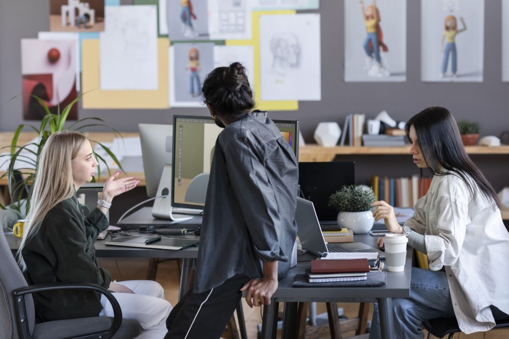 group-designer-backward